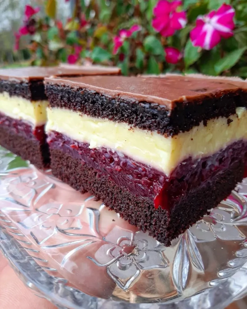 Vocne kocke sa kupinama i vanilom 819x1024